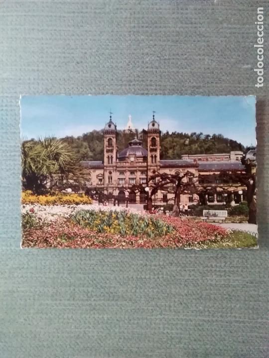 Postkarten: POSTAL SAN SEBASTIAN - HOTEL DE VILLE ET MONUMENT AU SACRE COEUR