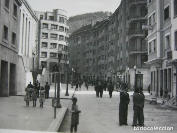 Postkarten: EIBAR-CALLE MARIA ANGELA-MANIPEL FOTOGRAFICA-POSTAL ANTIGUA-(71.239)