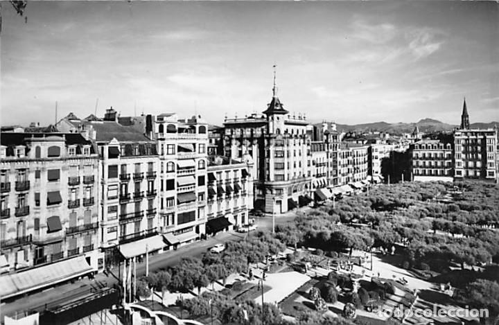 Postkarten: SAN SEBASTI&Aacute;N.- PARQUE DE ALDERDI EDER Y CALLE HERNANI