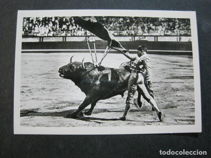Cartes Postales: TAUROMAQUIA-SAN SEBASTIAN-UN PASE DE LA MULETA-GALARZA FOTOGRAFICA-405-POSTAL ANTIGUA-(71.829)