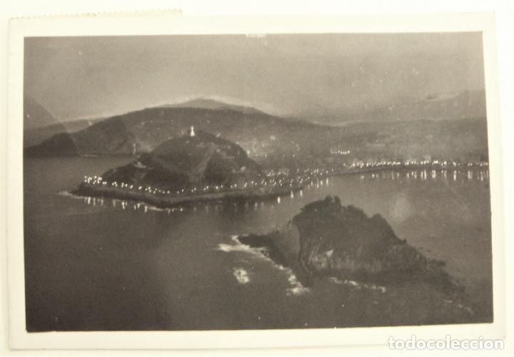 Postcards: POSTAL DE SAN SEBASTIAN - VISTA DE NOCHE DESDE IGUELDO GALARZA N&ordm; 110 circulada