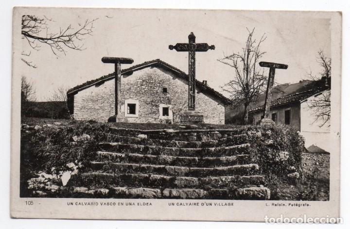 Postcards: POSTAL, 105 UN CALVARIO VASCO EN UNA ALDEA. L. ROISIN, CIRCULADA.