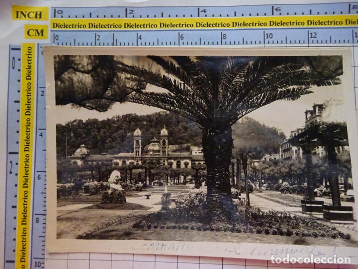 Postkarten: POSTAL DE SAN SEBASTIAN, GUIP&Uacute;ZCOA. A&Ntilde;OS 30 50. JARDINES Y PALACIO MUNICIPAL 18 GALARZA. 255