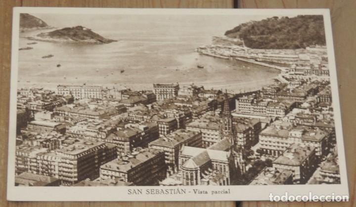 Postcards: POSTAL DE SAN SEBASTIAN, VISTA PARCIAL, REVERSO CON PUBLICIDAD DE SASTRERIA CARMENA, NO CIRCULADA.