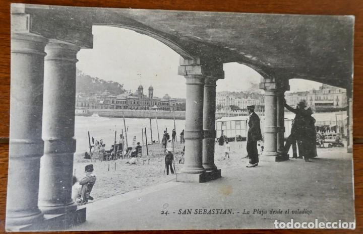 Postcards: POSTAL 24- SAN SEBASTIAN - LA PLAYA DESDE EL VOLADIZO- CIRCULADA 1921