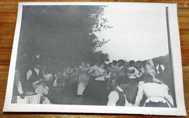 Cartoline: FOTOGRAFIA DE FIESTAS PATRONALES, PARECE PAIS VASCO, A&Ntilde;OS 1920, MIDE 16 X 11,5 CMS.