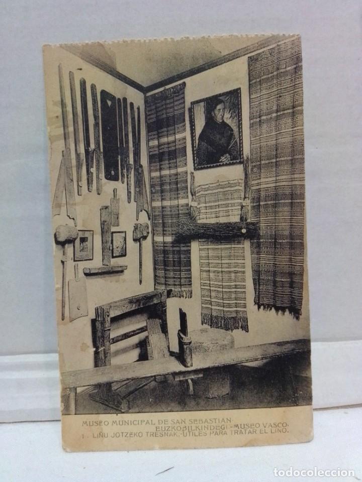 Postais: MUSEO MUNICIPAL DE SAN SEBASTI&Aacute;N.&Uacute;TILES PARA TRATAR EL LINO.FOT.HAUSER Y MENET.NO CIRCULADA.
