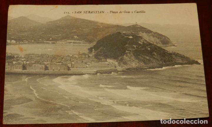 Cartoline: POSTAL DE SAN SEBASTIAN, PLAYA DE GROS Y CASTILLO, N. 113, ED. G. GALARZA, CIRCULADA.