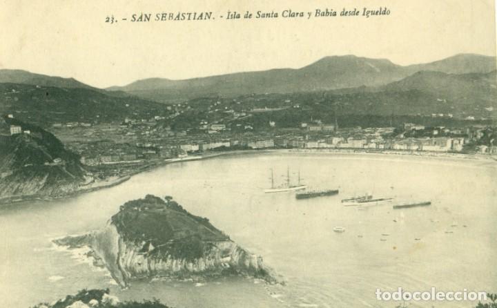 Postales: SAN SEBASTIAN. ISLA DE SANTA CLARA Y BAHIA DESDE IGUELDO.HACIA 1920.