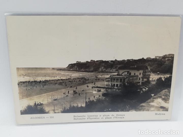 Postales: TARJETA POSTAL DE ALGORTA, VIZCAYA. BALNEARIO IGERETXE Y PLAYA DE EREAGA. - Foto 1