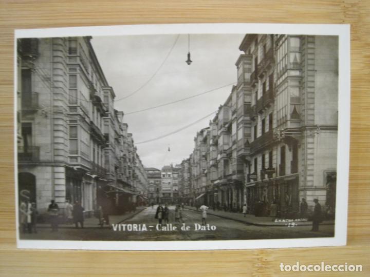 Postkarten: VITORIA-CALLE DE DATO-FOTOGRAFICA-POSTAL ANTIGUA-(97.894)