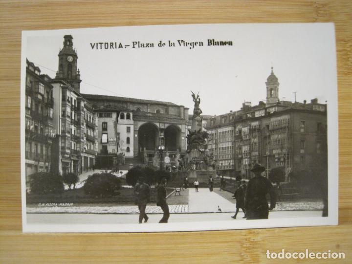 Postcards: VITORIA-PLAZA DE LA VIRGEN BLANCA-FOTOGRAFICA-POSTAL ANTIGUA-(98.677)