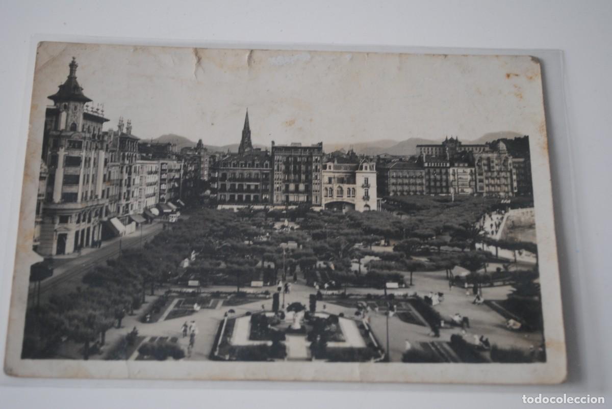 Postales: POSTAL SAN SEBASTIAN - JARDINES DE LADERDI EDER - GALARZA - CIRCULADA CON FUNDA