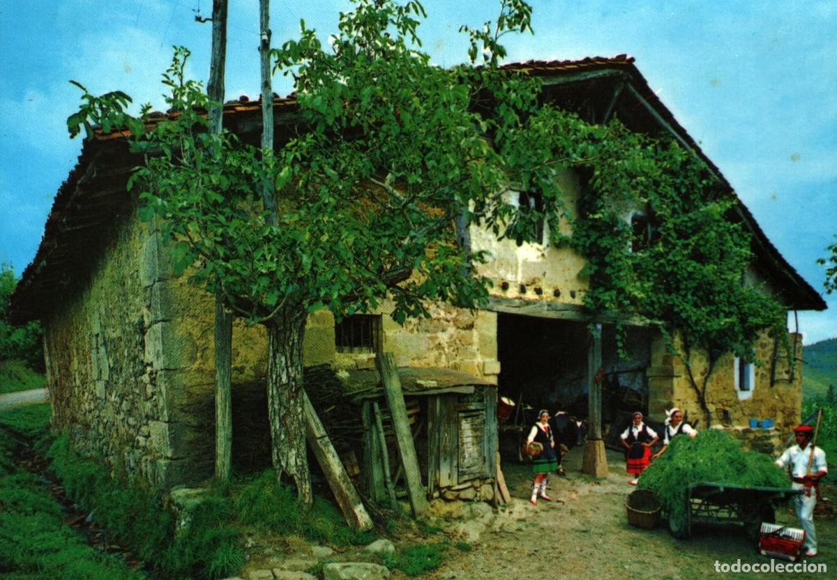 Postales: Caserio Tipico Vasco sin circular - Foto 1