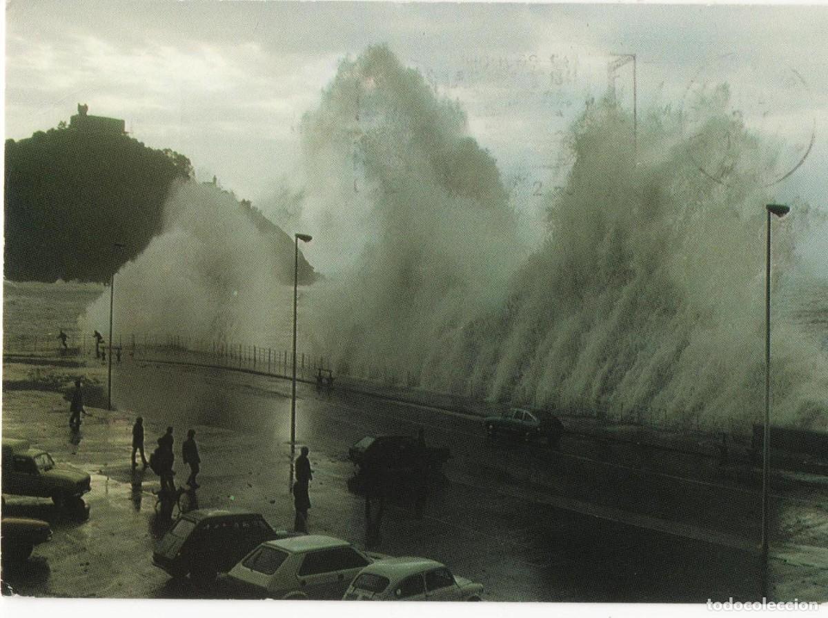 Postales: San Sebasti&aacute;n-Temporal- circulada- - Foto 1