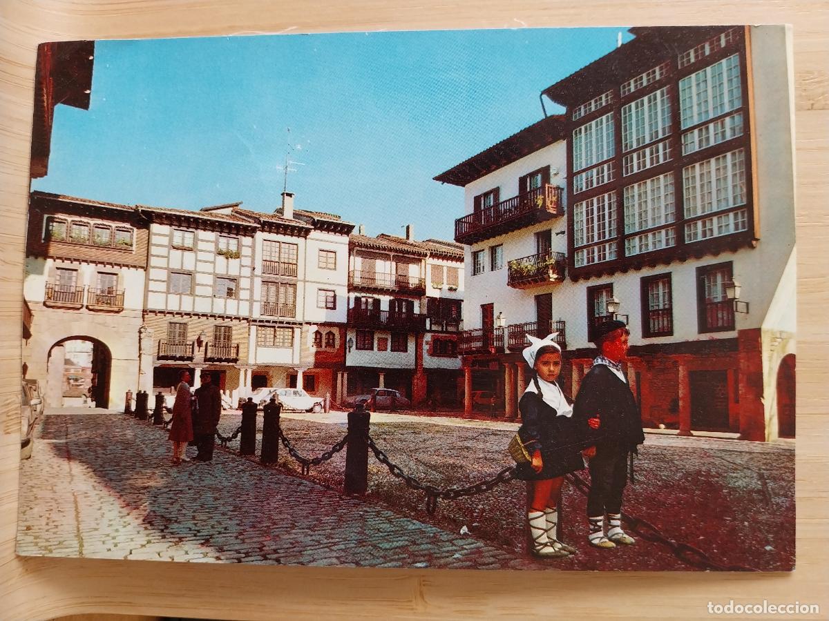 Postales: FUENTERRABIA PLAZA DEL VICARIO SAN SEBASTIAN ED FUERTES 073 73 NI&Ntilde;OS TRAJE REGIONAL