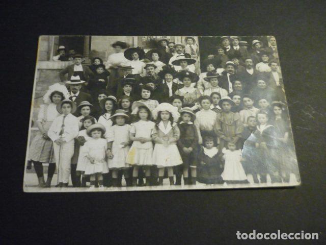 Postales: SAN SEBASTIAN GRUPO POSTAL FOTOGRAFICA HACIA 1910