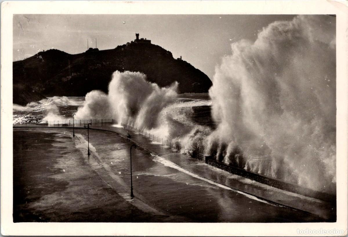 Postales: San Sebasti&aacute;n - Grandes mareas - Galarza 377 - 141x95mm