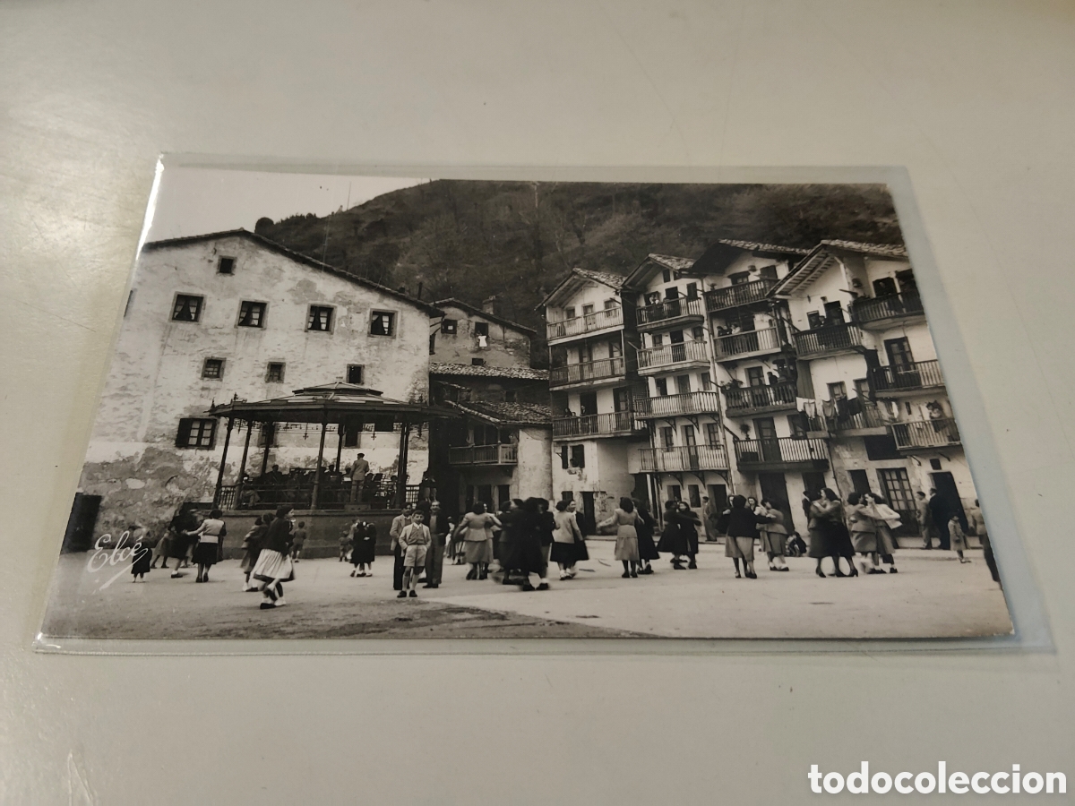 Postales: Postal Antigua Pasajes Gipuzkoa Baile en la Plaza Foto Elc&eacute; edita Chatagneau