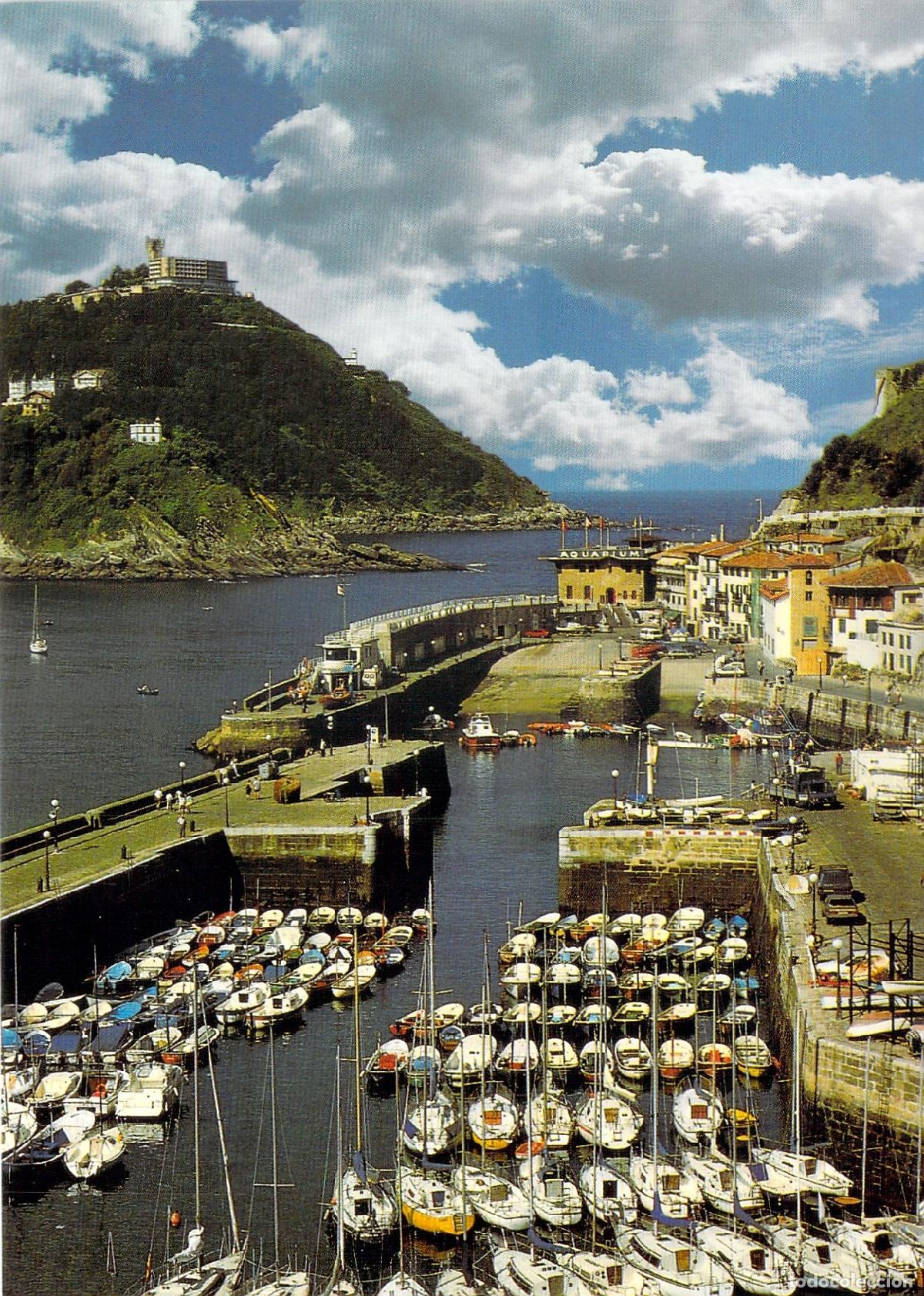 Postales: Postal de San Sebasti&aacute;n: Vista del pintoresco puerto con barcos