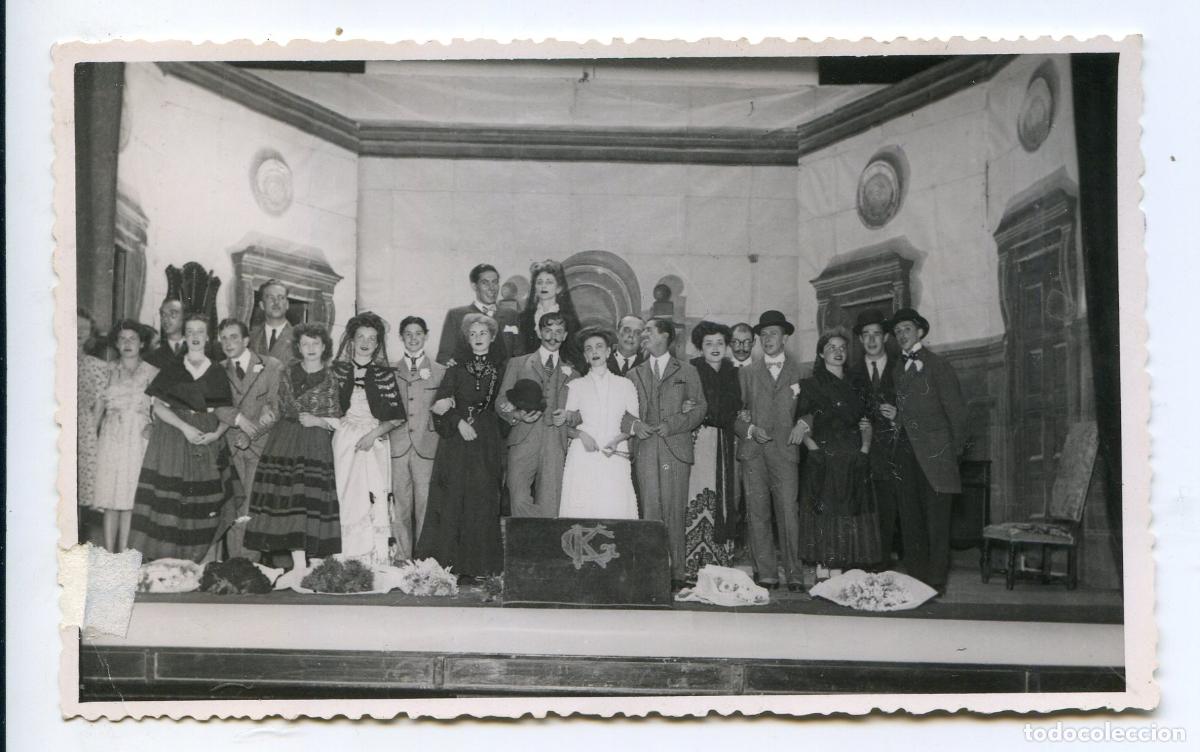 Cartes Postales: San Sebasti&aacute;n, postal fotogr&aacute;fica de una representaci&oacute;n teatral de aficiconados, julio 1944