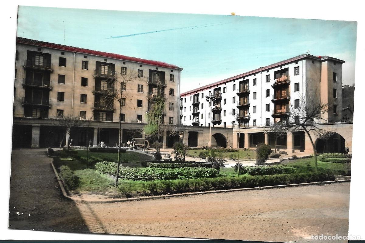 Postales: MONDRAGON / ARRASATE - PLAZA GRUPO SAN JUAN - NUM. 2 POSTAL NO ESCRITA. EDICIONES PARIS.