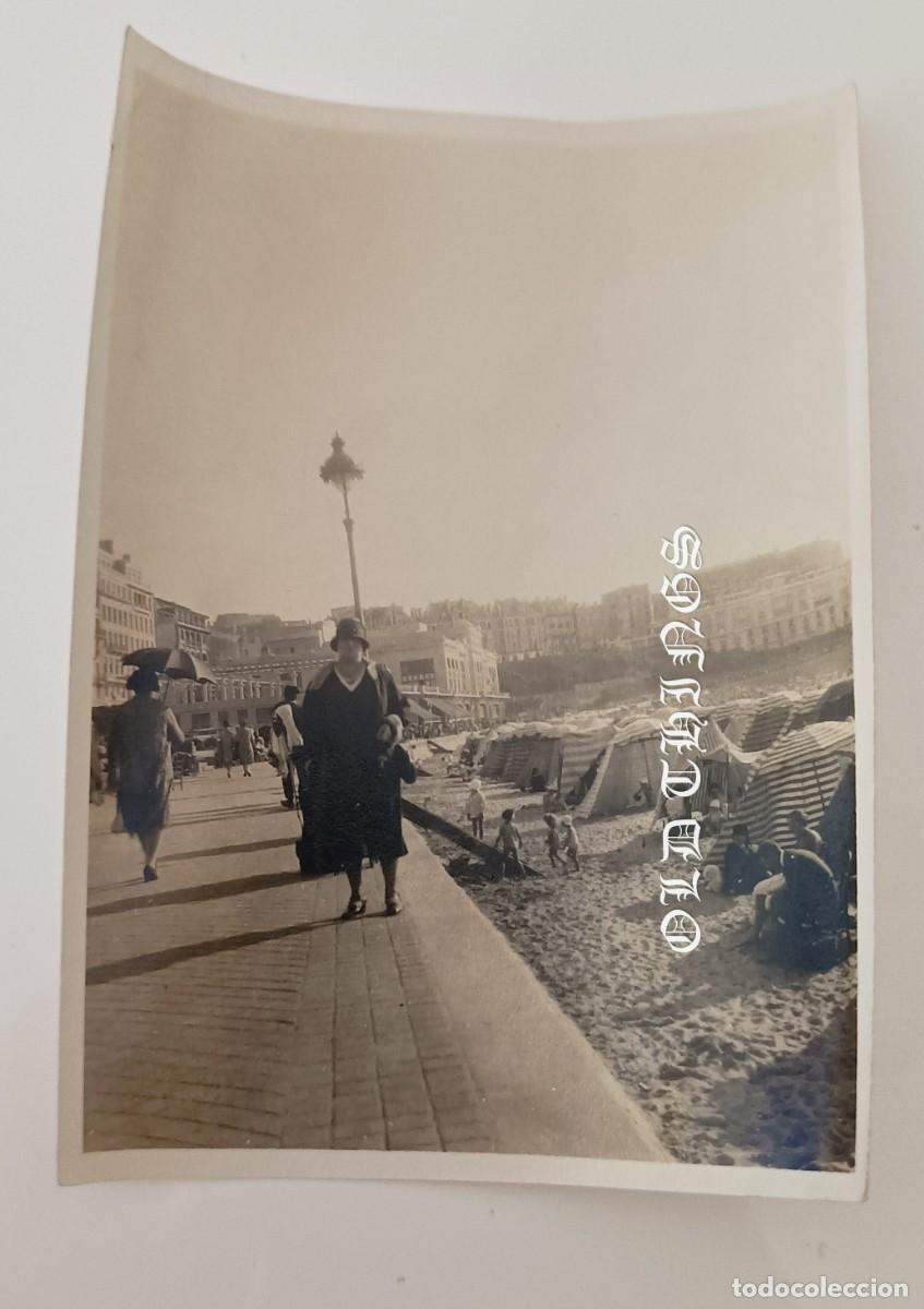 Postales: FOTOGRAFIA DE LA GRAN PLAYA DE BIARRITZ, A&Ntilde;OS 30 / 40, MIDE 10,5 X 8 CMS.