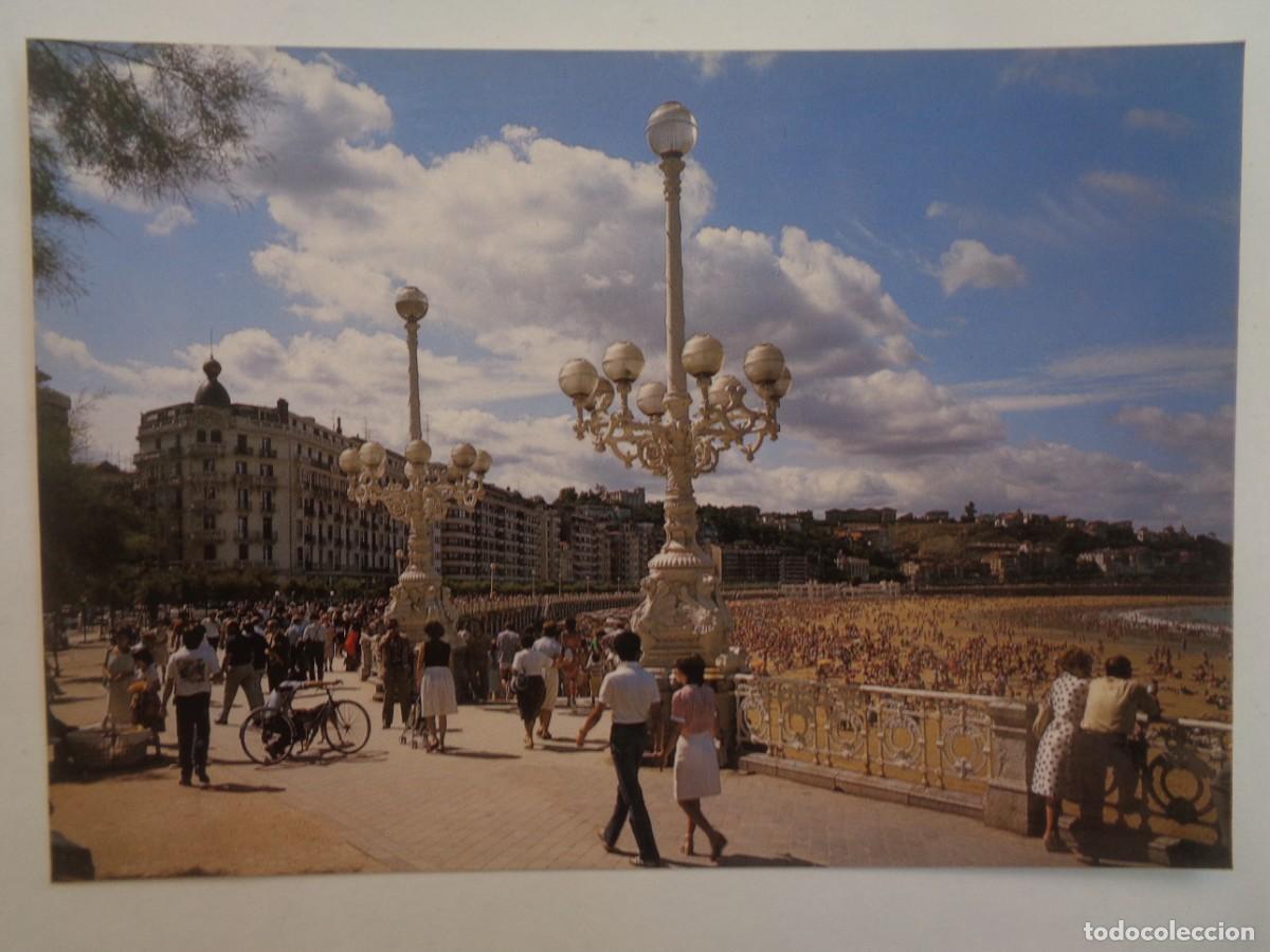 Postales: POSTAL DE SAN SEBASTIAN : HOTEL DE LONDRES Y PLAYA DE LA CONCHA .
