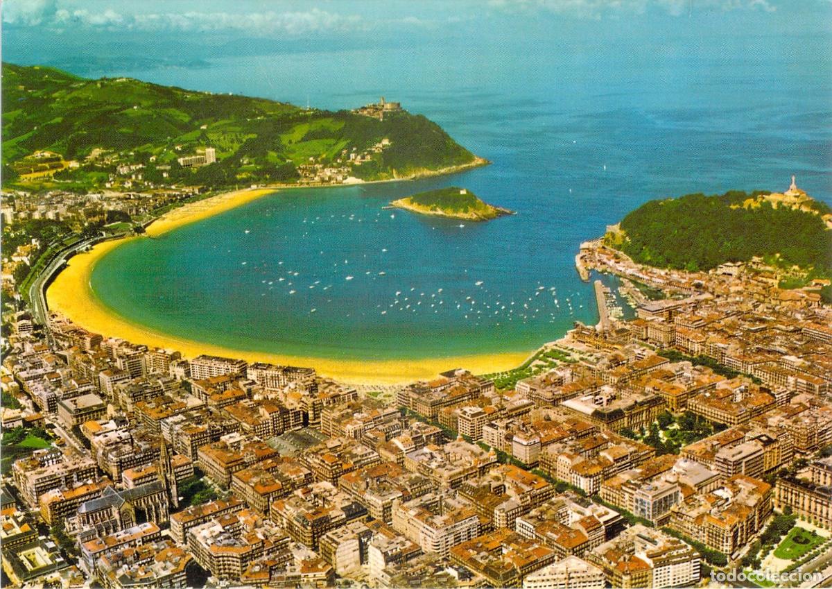 Postales: Postal de San Sebasti&aacute;n vista a&eacute;rea de la playa de la Concha