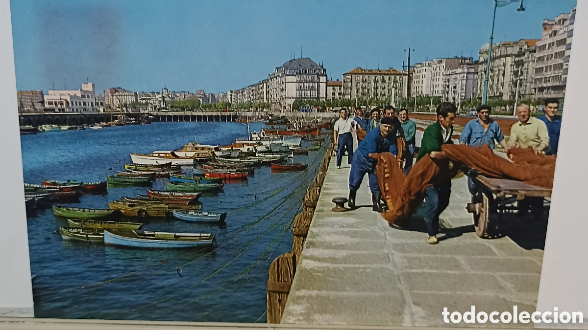 Postales: Santander recogiendo las redes - Foto 1