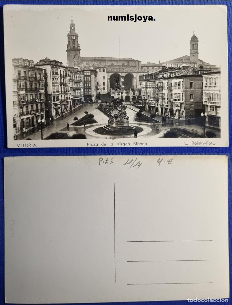 Postales: Postal de Vitoria Espa&ntilde;a a&ntilde;o 1950. Plaza de La Virgen Blanca. Foto ROISIN.