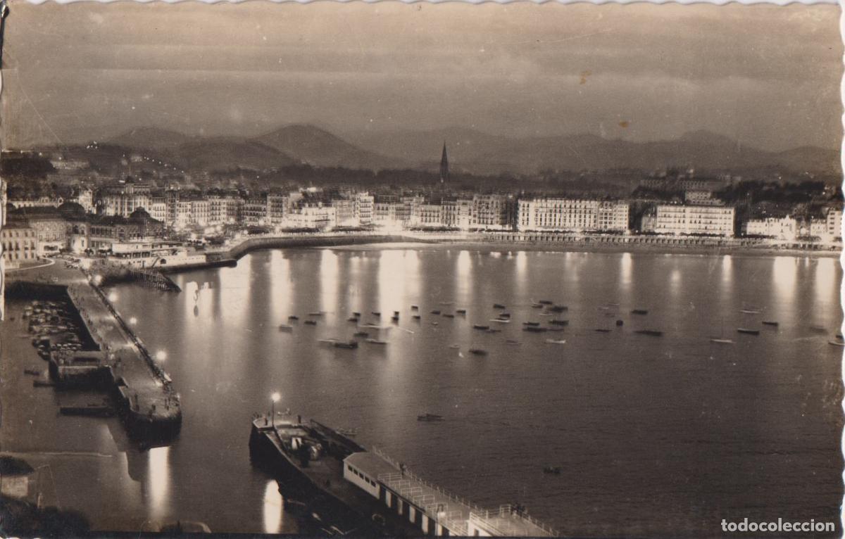 Postales: SAN SEBASTIAN, VISTA PARCIAL DE NOCHE - EDICIONES ARRIBAS N&ordm;318 - CIRCULADA 1958