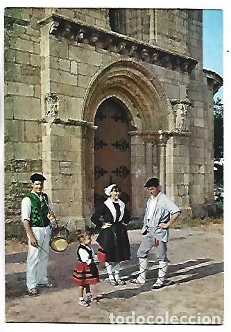 Postales: MONASTERIO DE NUESTRA SE&Ntilde;ORA DE ESTIBALIZ Y GRUPO TIPICO - SANCTUARY OF ESTIBALIZ.- VITORIA