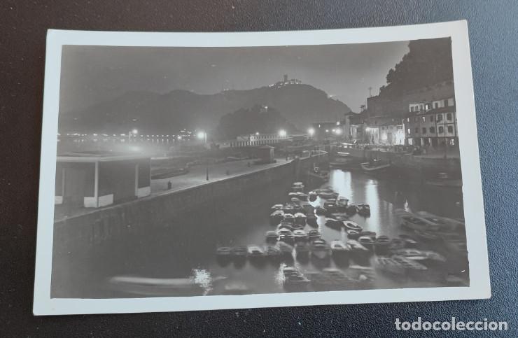 Postais: SAN SEBASTIAN, PUERTO DE NOCHE, POSTAL ANTIGUA, 14 X 9 CM APROX.