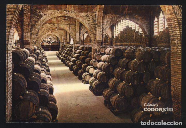 Postales: A-4369- CAVAS CODORNIU. UNA BODEGA. MONUMENTO NACIONAL. - Foto 1