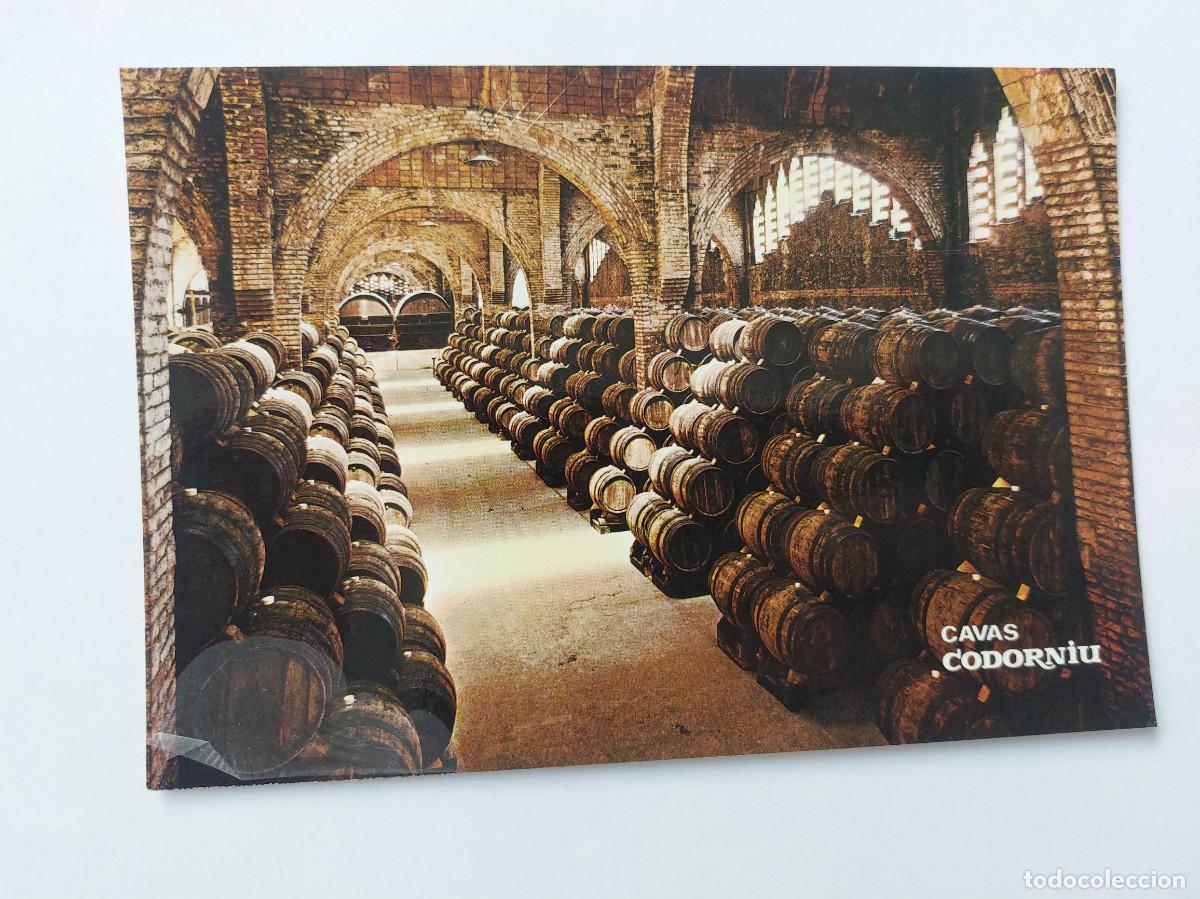 Postales: POSTAL - CAVAS CODORNIU UNA BODEGA MONUMENTO NACIONAL - S/C - Foto 1
