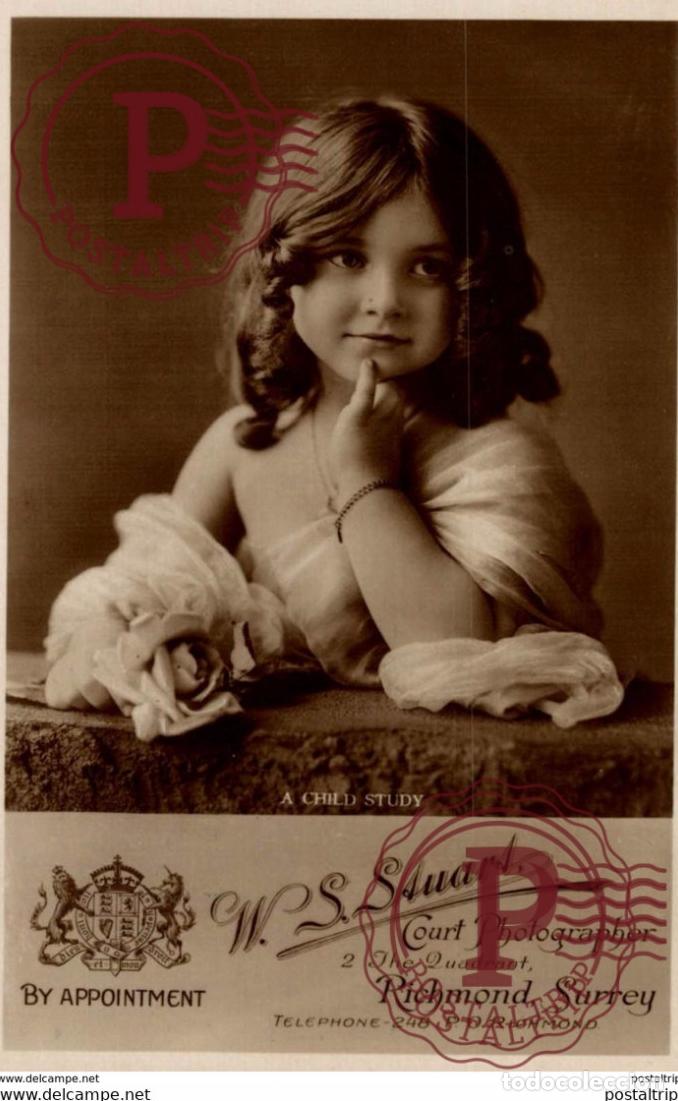Postales: RPPC W S SAUARS COURT PHOTOGRAPHER SURREY 1911