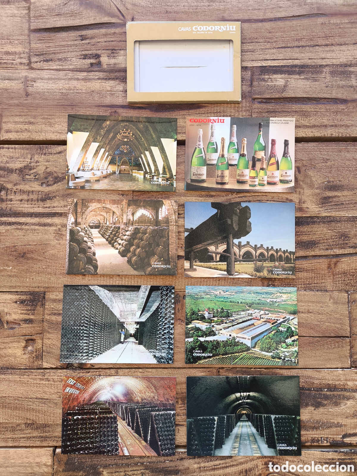 Postales: Lote colecci&oacute;n 8 postales en carpeta publicidad Cavas Codorniu