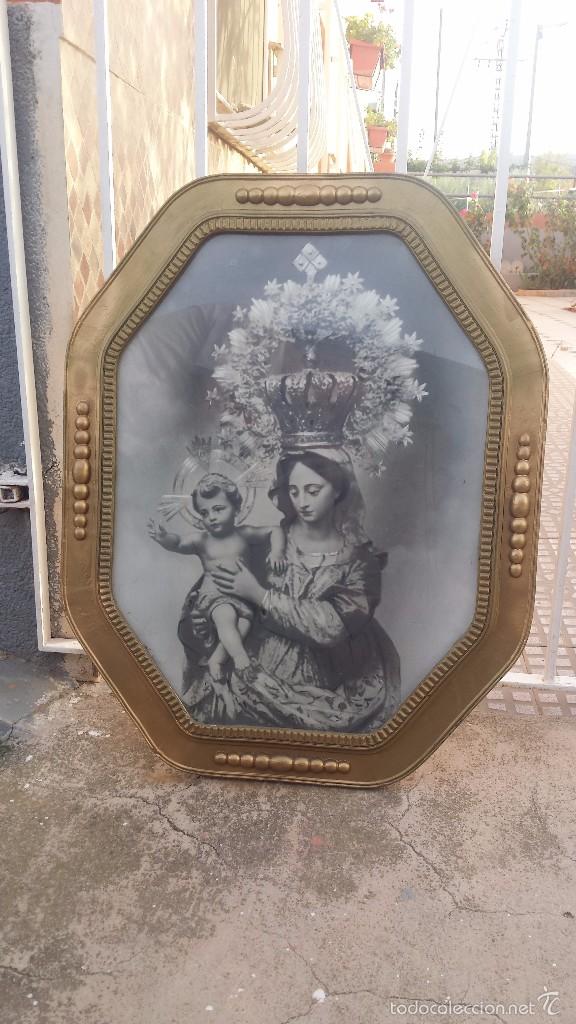 Cartes Postales: antiguo marco con estampa de la virgen. precioso