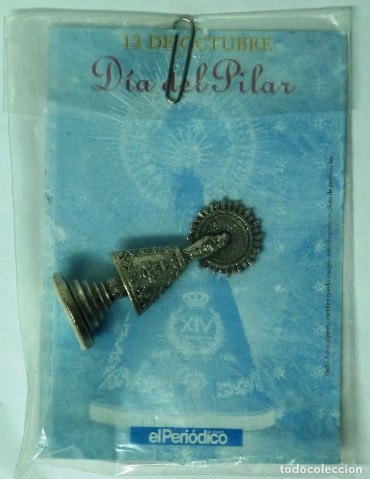 Postales: FIGURA DE LA VIRGEN DEL PILAR. BA&Ntilde;ADA EN PLATA DE LEY. EMITIDA POR EL PERIODICO DE ARAGON. 6 CM.