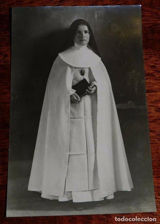 Postkarten: FOTO POSTAL DE MONJA DE LA ORDEN DE NUESTRA SE&Ntilde;ORA DE LA MERCED. NO CIRCULADA.