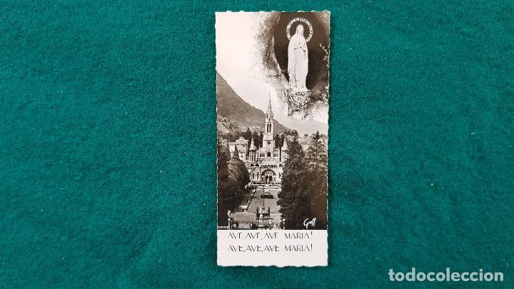 Postales: ESTAMPA RECORDATORIO FOTOGRAFIA VIRGEN DE LOURDES - ORACION AL DORSO EN ITALIANO