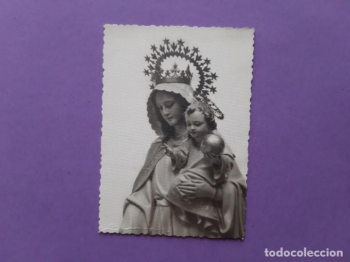 Postais: FOTOGRAFIA IMAGEN VIRGEN DEL CARMEN CON NI&Ntilde;O JESUS FOTO DEL AUTOR EN SELLO SECO 1959