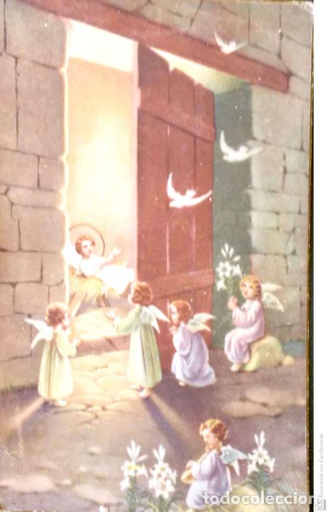 Postales: Ni&ntilde;o Jes&uacute;s y &aacute;ngeles al lado de la puerta. Usada. Color