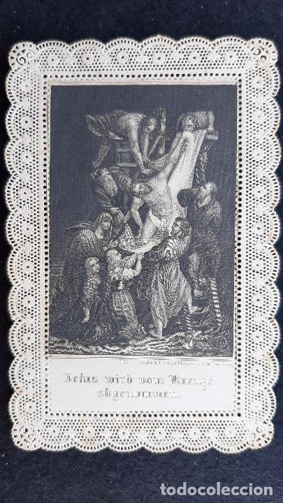 Postais: ANTIGUA ESTAMPA RELIGIOSA JESUS BAJADO DE LA CRUZ CALADA PUNTILLA ORIGINAL ESJ 2368