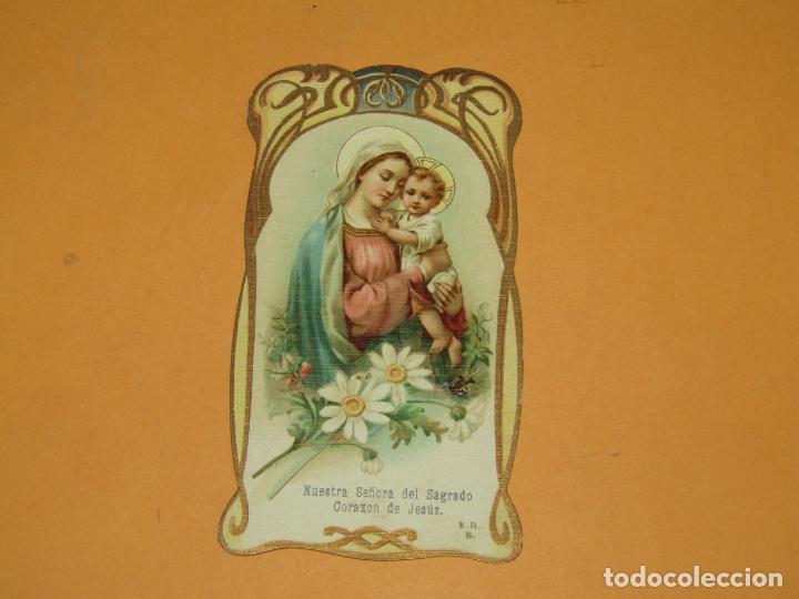 Postales: Estampa Modernista Litografiada, Troquelada y Dorada con Relieves Ntra Sra SAGRADO CORAZ&Oacute;N 1910s.