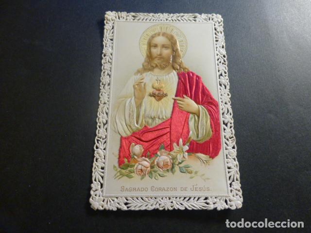 Cartoline: SAGRADO CORAZ&Oacute;N DE JES&Uacute;S ANTIGUA ESTAMPA CROMOLITOGR&Aacute;FICA TROQUELADA CON RELIEVE