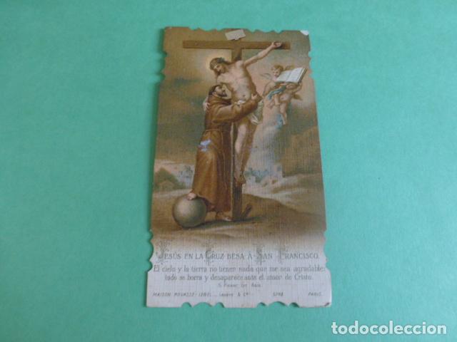 Cartoline: JESUS EN LA CRUZ BESA A SAN FRANCISCO ANTIGUA ESTAMPA CROMOLITOGRAFICA