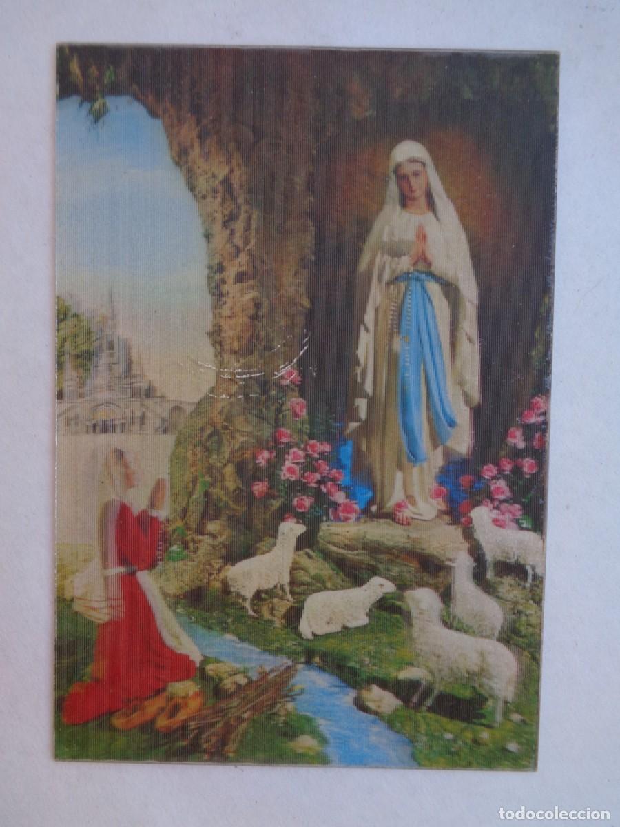 Postales: POSTAL DE LA VIRGEN DE LOURDES Y BERNADETTE . DE ESCUDO DE ORO . TIPO VISIORAMA , A&Ntilde;OS 60