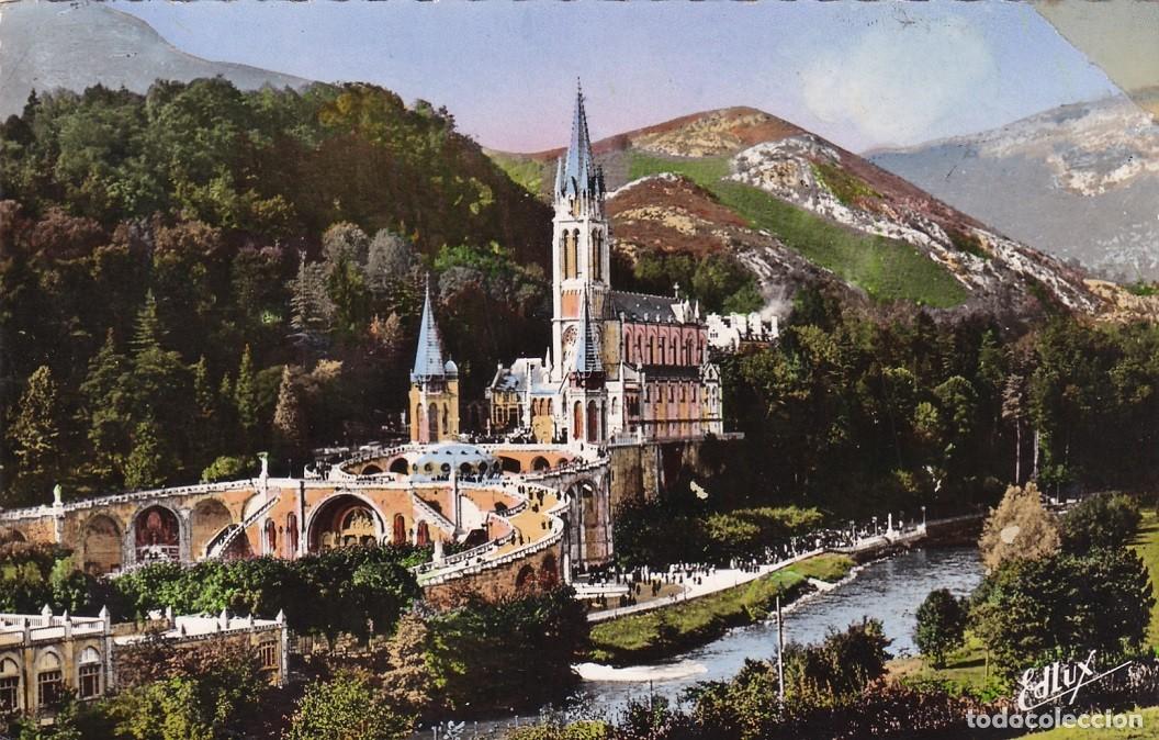 Postales: 32 Lourdes - La Basilique - Foto 1